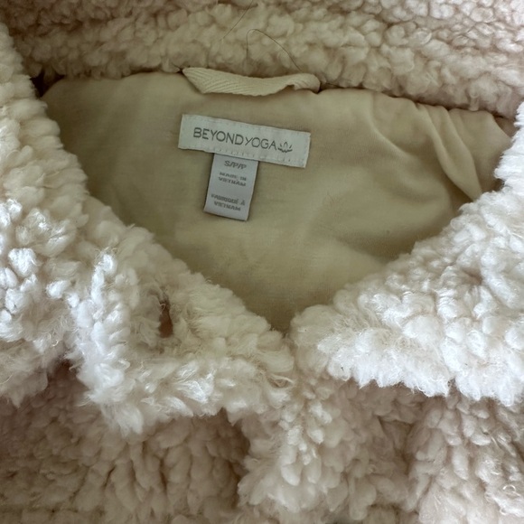 Beyond yoga Rider Shacket - Picture 8 of 8